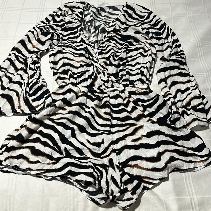 Bar III Women's White Zebra Print Long Sleeve V-Neck Romper Swim Cover Up Size M