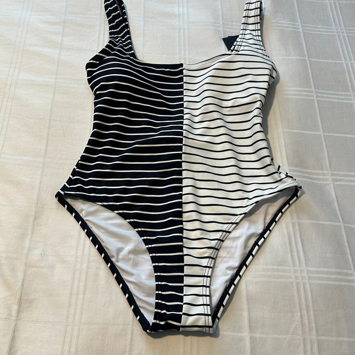 Tommy Hilfiger Women's Sail Away Striped Sky Captain One Piece Swimsuit Size 6