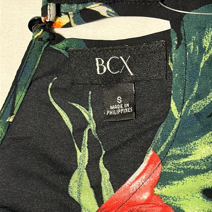 BCX Women's Black Floral Short Sleeve Crew Neck Blouse Top Size Small